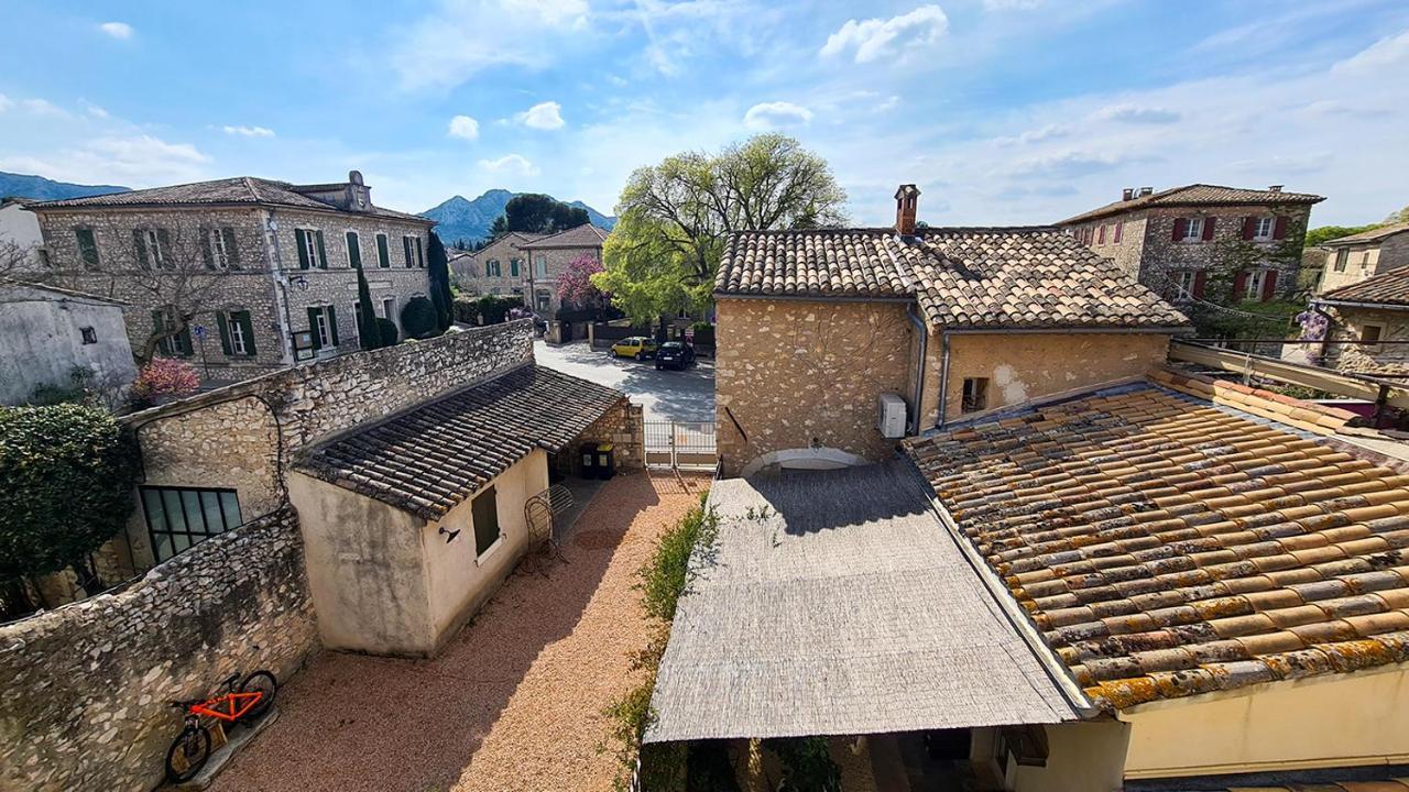 Le Jardinet De Rosa Maison De Village Eygalières Eksteriør billede